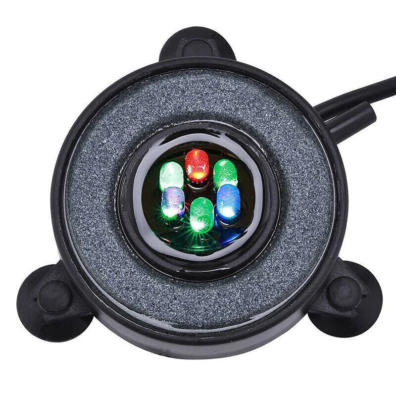 Luces LED RGB de bajo consumo que iluminan tu acuario.